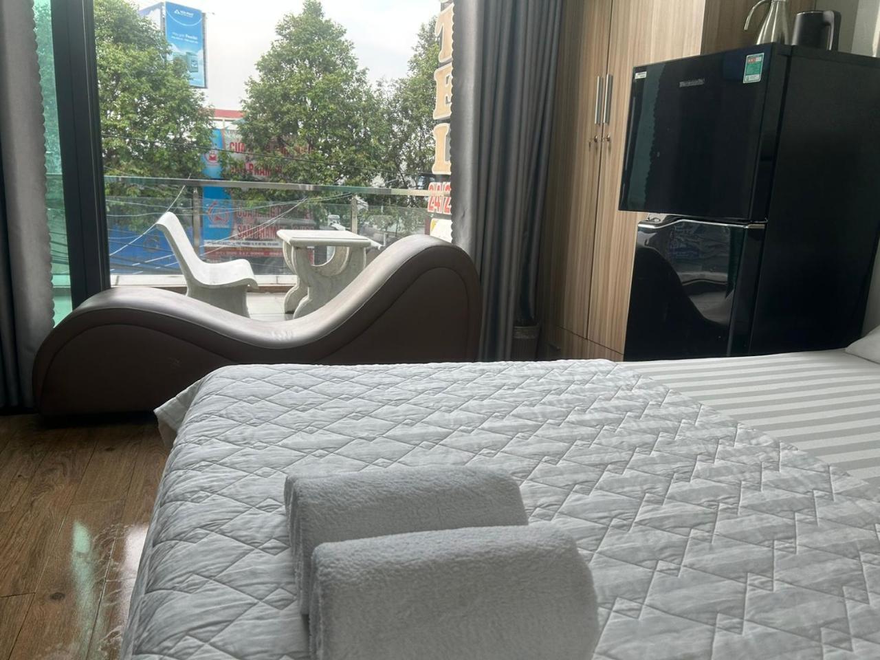 Hotel Hong Cam Trung An 외부 사진